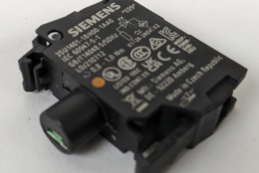 Back in Stock! Last One! FREE Shipping! Siemens 22mm Amber LED Module 3SU1401-1BH00-1AA0 24-240V AC/DC Screw Terminal