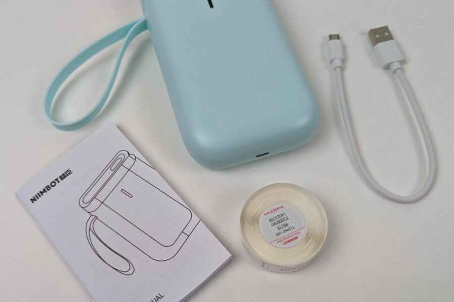 Back in Stock! FREE Shipping! NIIMBOT D11 Label Maker Thermal Print w/Tape Wireless and Rechargeable Green NEW