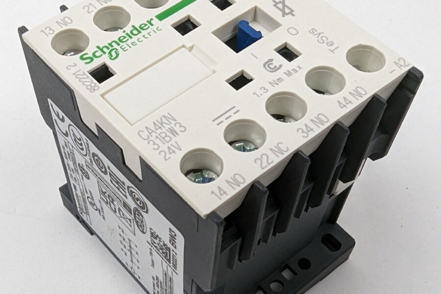 NEW Listing! FREE Shipping! Schneider Control Relay Contactor CA4KN31BW3 24Vdc Coil DIN Rail 600VAC 10A