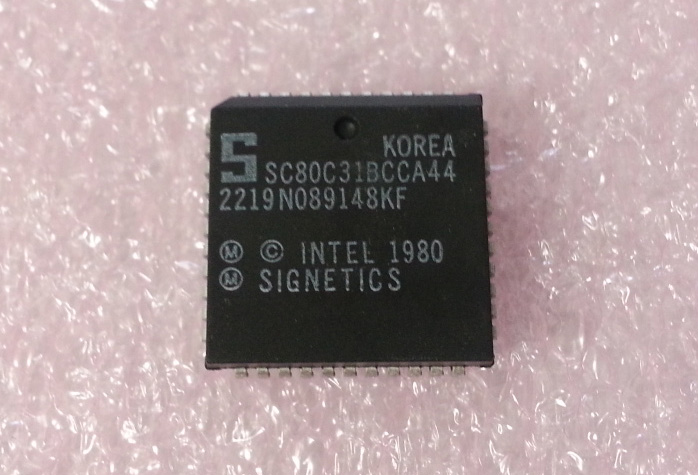 NEW Listing! FREE Shipping! Microcontroller 8-Bit 5V 24MHz CHMOS PLCC-44 Signetics SC80C31BCCA44 NEW 15pcs