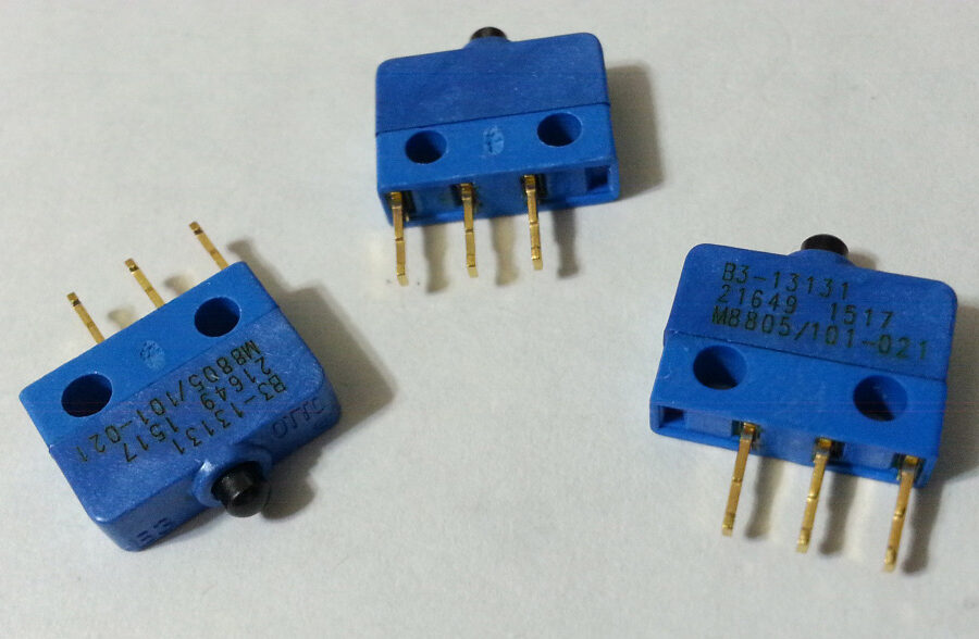 NEW Listing! FREE Shipping! 10pcs Snap Action Switch High Current SPDT 8A RoHS OTTO B3-13131 M8805/101-021
