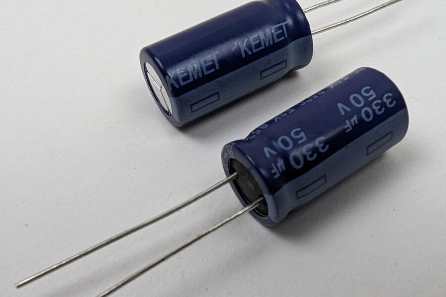 NEW Listing! FREE Shipping! Electrolytic Capacitor 330uF 50V KEMET ESK337M050AH4AA 10mm x 20mm 200pcs NEW