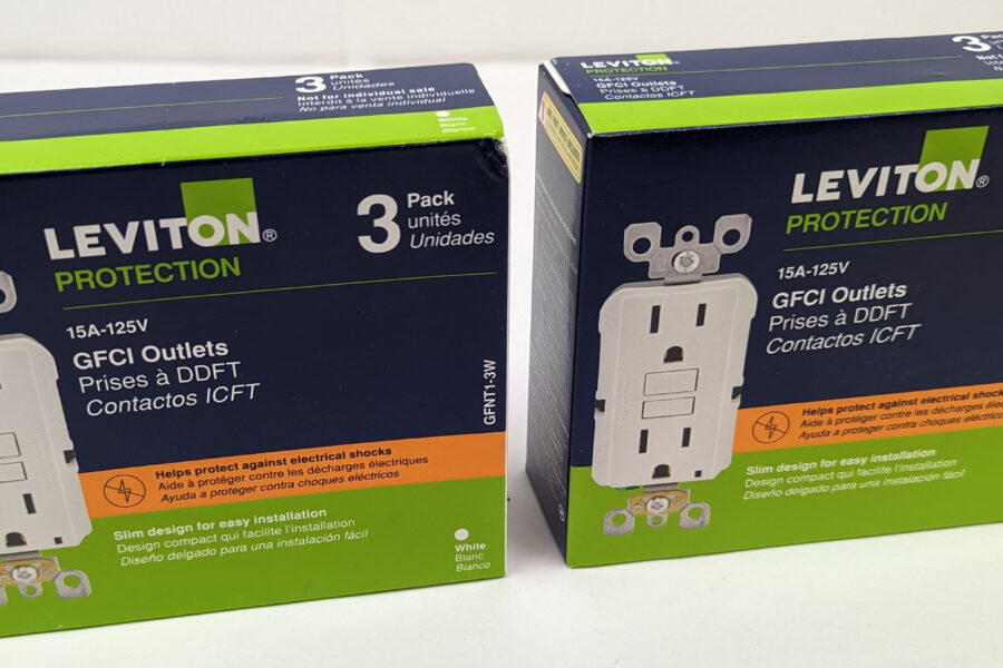 NEW Listing! FREE Shipping! 3-Pack Leviton Duplex Receptacle GFCI Outlets 15amp 125V GFNT1-3W QTY-2 NEW