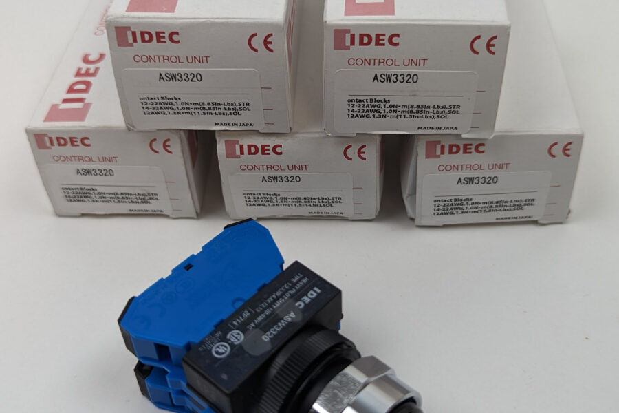 NEW Listing! FREE Shipping! 5 IDEC Selector Switch 3-Position Momentary 2NO Panel Mnt 22mm TW Series ASW3320