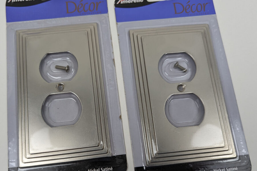 NEW Listing! FREE Shipping! 2 Amerelle Duplex Outlet Wallplate Steps Satin Nickel Decor Cast Metal 84DN NEW