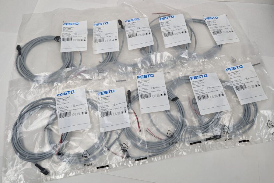 NEW Listing! FREE Shipping! 10 Festo Plug Socket Connector Assembly 3Pin 2.5mCable NEBV-H1G2-P-2.5-N-LE2 NEW