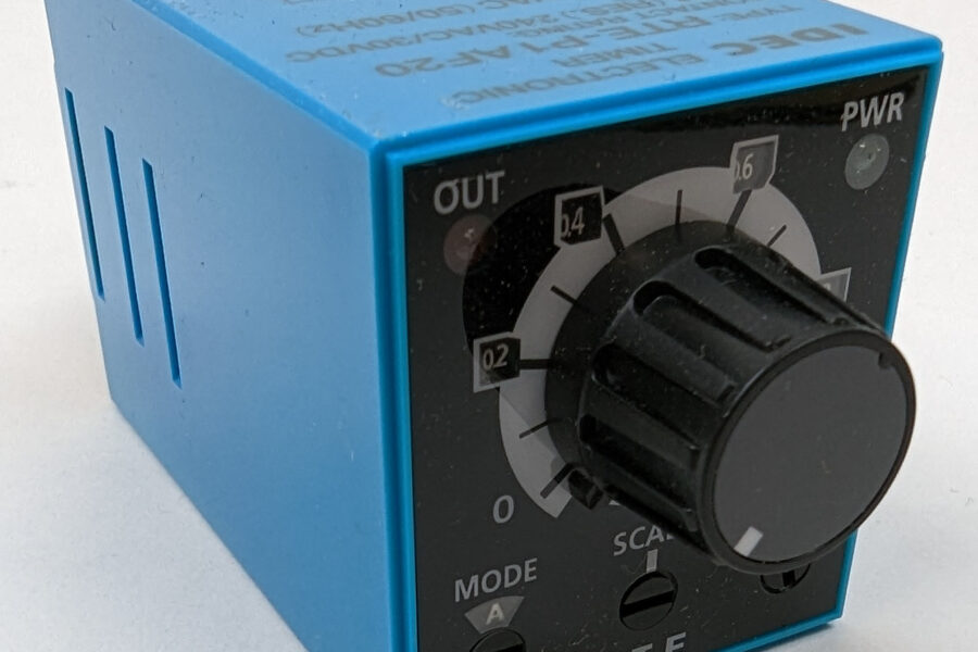 NEW Listing! FREE Shipping! IDEC Time Delay Relay RTE-P1AF20 100-240Vac In 8-Pin 240V 10A Analog Timer NEW