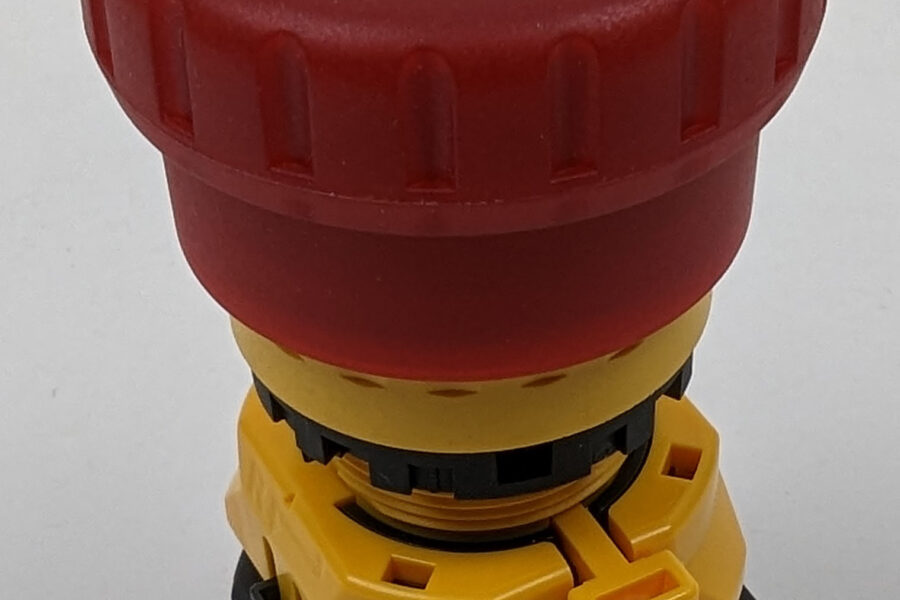 NEW Listing! FREE Shipping! IDEC Emergency Stop Switch NC 4PST Panel Mount 22mm Panel Mount XW1E-LV404Q4MR