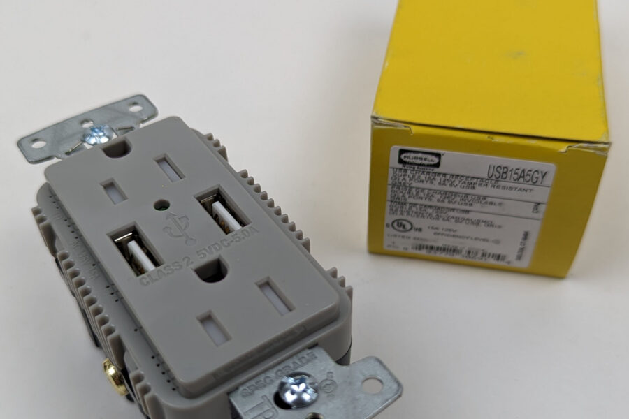 NEW Listing! FREE Shipping! Hubbell USB Charger Duplex Receptacle Tamper Resistant Gray 15A 125V USB15A5GY