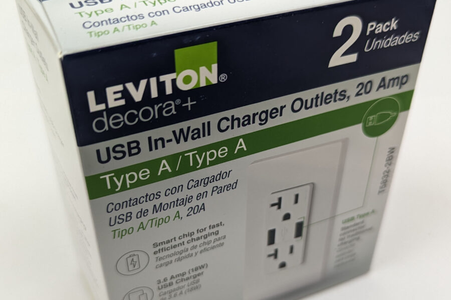 NEW Listing! FREE Shipping! 2 Leviton USB Charger Duplex Receptacle Tamper Res. White 20A 125V T5832-2BW NEW