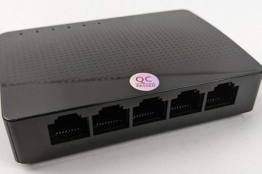 NEW Listing! FREE Shipping! Unmanaged Ethernet Switch W Box Technologies 0E-5PGIGUN 5-Port 5 x 10/100/1000Mb