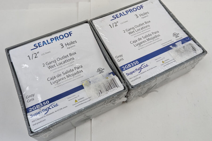 NEW Listing! FREE Shipping! 2 Sealproof 2GB350 2-Gang Weatherproof Outlet Box Gray Three 1/2″ Holes NEW