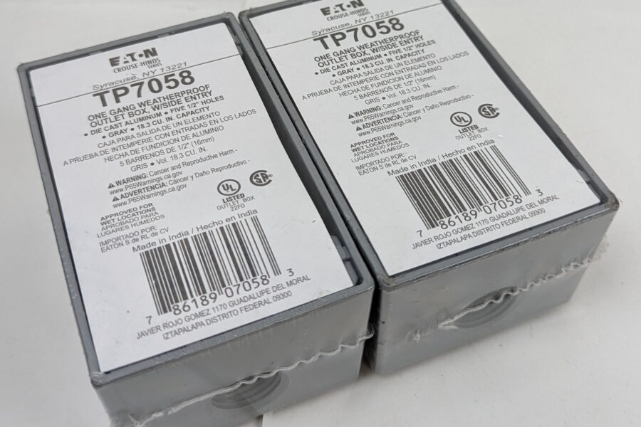 NEW Listing! FREE Shipping! 2 EATON Crouse-Hinds 1-Gang Weatherproof Outlet Box Gray Five 1/2″ Holes TP7058