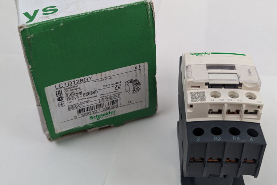 NEW Listing! FREE Shipping! Schneider Contactor LC1D128G7 IEC Contactor 25A 120V Coil DIN Rail 690VAC 7.5HP