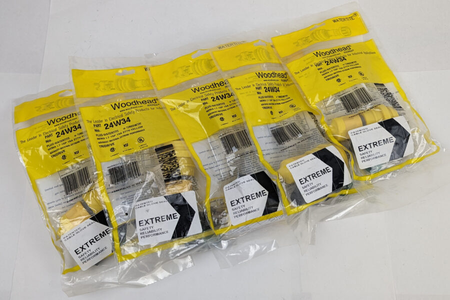 NEW Listing! FREE Shipping! 5pcs Woodhead 24W34 Watertite Wet Location Locking Blade Plug L7-15P 2Pole 3Wire