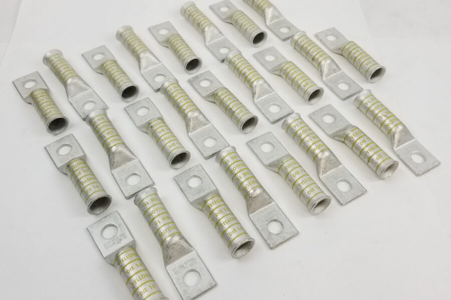 NEW Listing! FREE Shipping! 25 BURNDY YA30TC12FXB 1-Hole Lug Copper Compression Connector Straight 250KCMIL