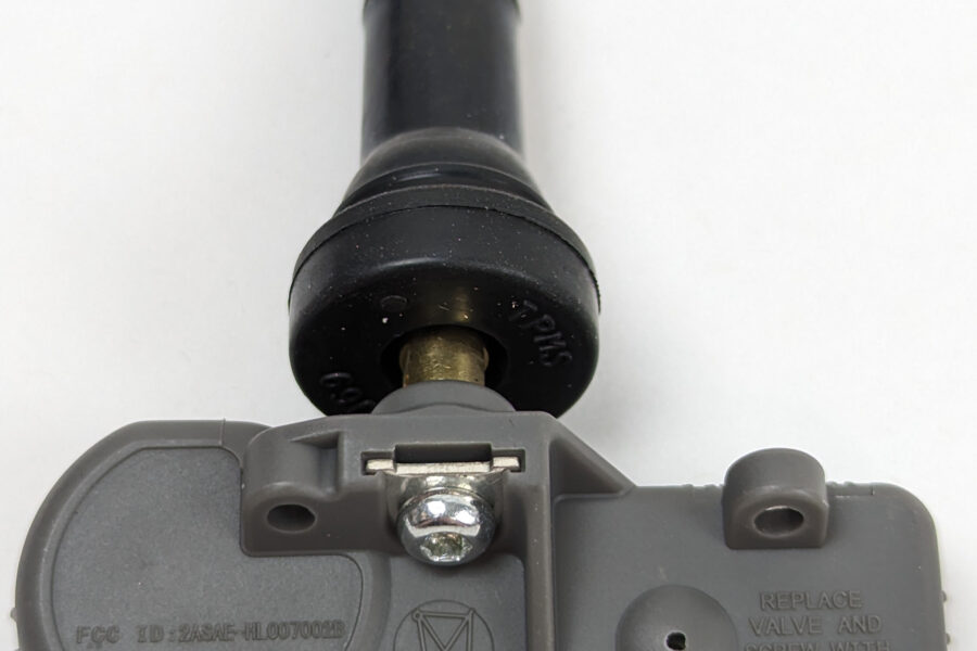 NEW Listing! FREE Shipping! 4 TPMS Tire Pressure Sensors 13581558 for GM Buick Cadillac Chevrolet GMC NEW