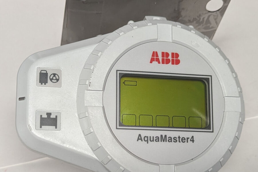 NEW Listing! FREE Shipping! ABB AquaMaster4 Electromagnetic Flowmeter Transmitter FEW432F0150Z9BZE81BS1 NEW