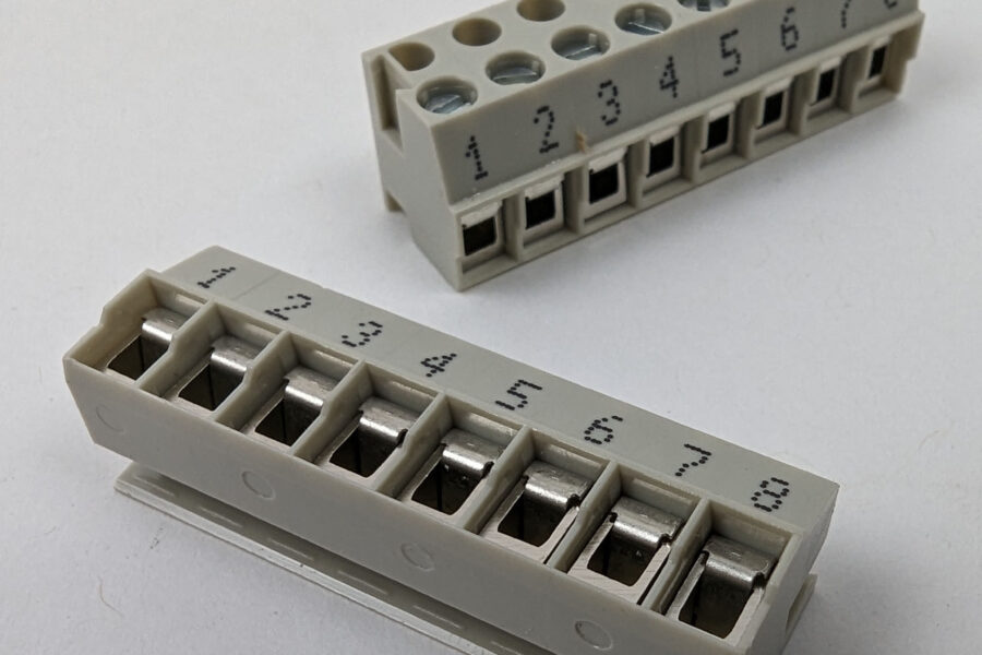 NEW Listing! FREE EXPEDITED PRIORITY MAIL Shipping! Terminal Block 25.600.2853.0 Wieland 8Position Pluggable 5mm 22-12 AWG 50pcs NEW