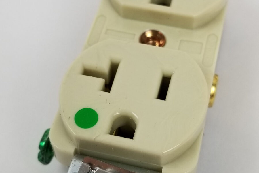 NEW Listing! FREE Shipping! Hubbell 8300IV Duplex Receptacle Ivory 20amp 125V Heavy Duty Hospital Grade NEW