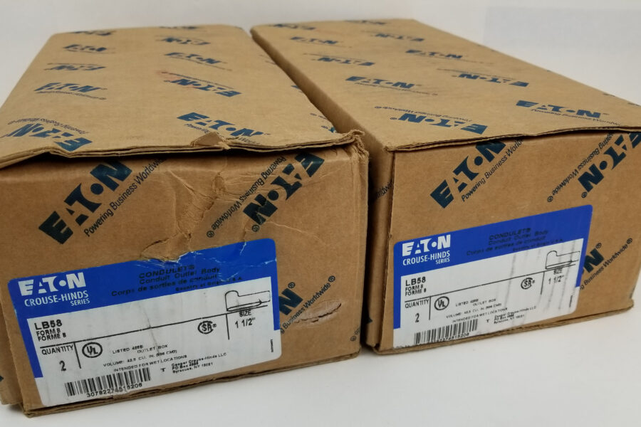NEW Listing! FREE EXPEDITED PRIORITY MAIL Shipping! 2 Boxes EATON Crouse Hinds LB58 1 1/2″ Conduit Outlet Body QTY-4 Total NEW