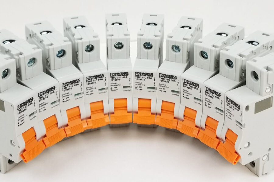 NEW Listing! FREE EXPEDITED PRIORITY MAIL Shipping! 10 Phoenix Contact 1019979 Circuit Breaker Thermomagnetic 8A 277V TMC71C08A NEW