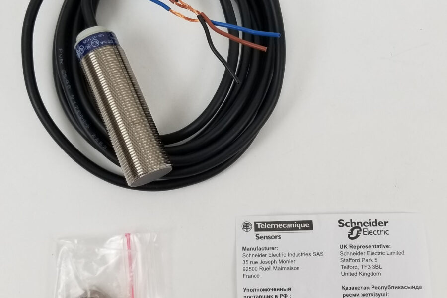 NEW Listing! FREE EXPEDITED PRIORITY MAIL Shipping! Telemecanique XS618B1NAL2 Inductive Proximity Sensor M18 18mm NPN-NO 12V-48V NEW