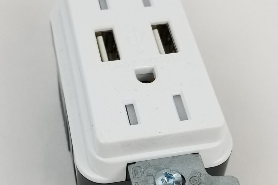NEW Listing! FREE EXPEDITED PRIORITY MAIL Shipping! Hubbell USB15AW USB Charger Duplex Receptacle Tamper Resistant White 15A125V NEW