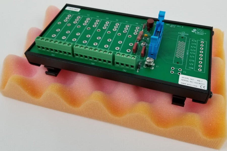 NEW Listing! FREE EXPEDITED PRIORITY MAIL Shipping! AMCI RB-7 Eight Output Relay Board for Solid State Relay Modules NEW