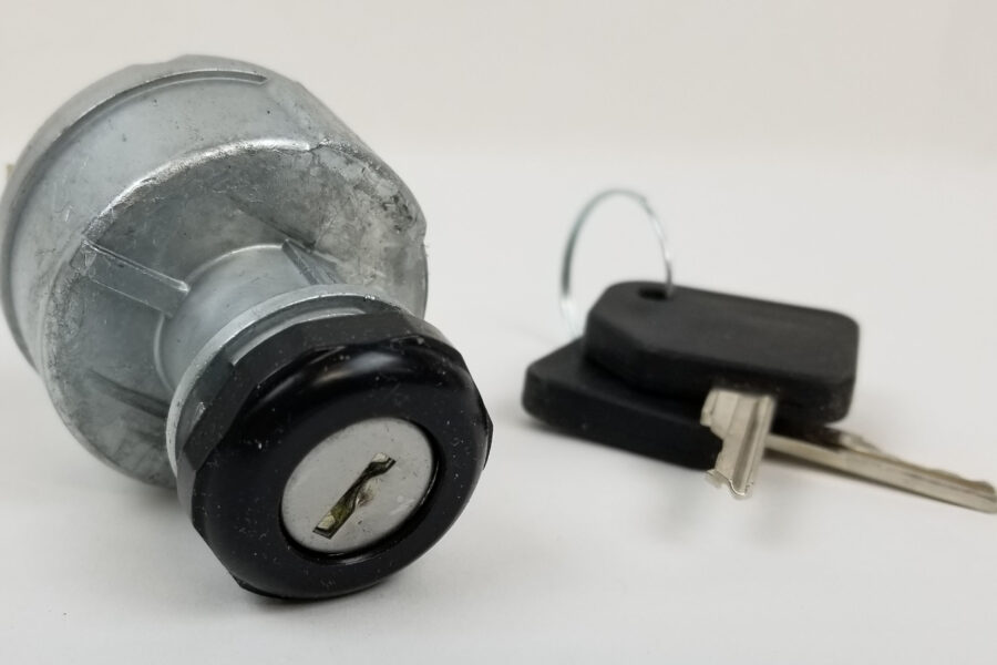 NEW Listing! FREE Shipping! Pollak 31-322-01P Ignition Starter Switch 4 Position with Momentary Start NEW