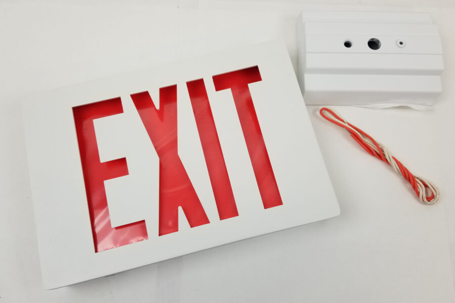 NEW Listing! FREE EXPEDITED PRIORITY MAIL Shipping! Lithonia LE S W 1 R EL N SD LED EXIT Sign Red Letters Die-Cast Aluminum NEW