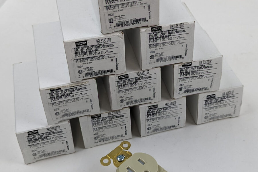 NEW Listing! FREE EXPEDITED PRIORITY MAIL Shipping! 10 Hubbell HBL5362ITR Duplex Receptacle Ivory 20A 125V Tamper Resistant NEW