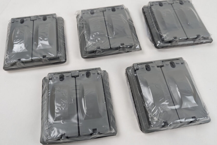 NEW Listing! FREE EXPEDITED PRIORITY MAIL Shipping! 5 Topaz WC2225 Outdoor 2-Gang Flip Weatherproof Metal Cover Gray Vertical 16in1