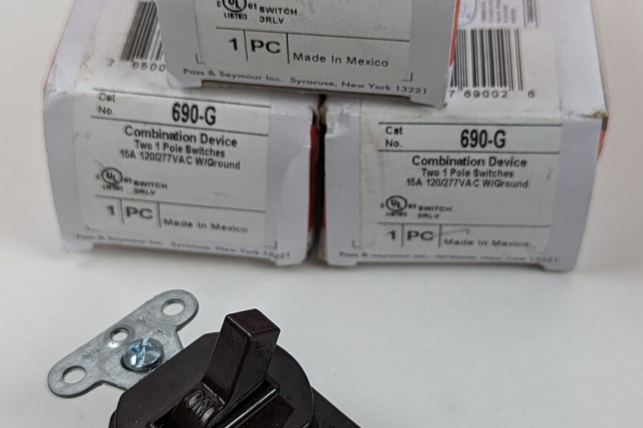 NEW Listing! FREE EXPEDITED PRIORITY MAIL Shipping! 3 Pass & Seymour 690-G Toggle Switch 15amp 120-277V Two 1Pole Switches Brown NEW