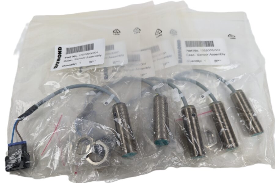 NEW Listing! FREE EXPEDITED PRIORITY MAIL Shipping! 5 Raymond 1022003/001 Pepperl+Fuchs Inductive Proximity Sensor 8mm 10-30Vdc NEW