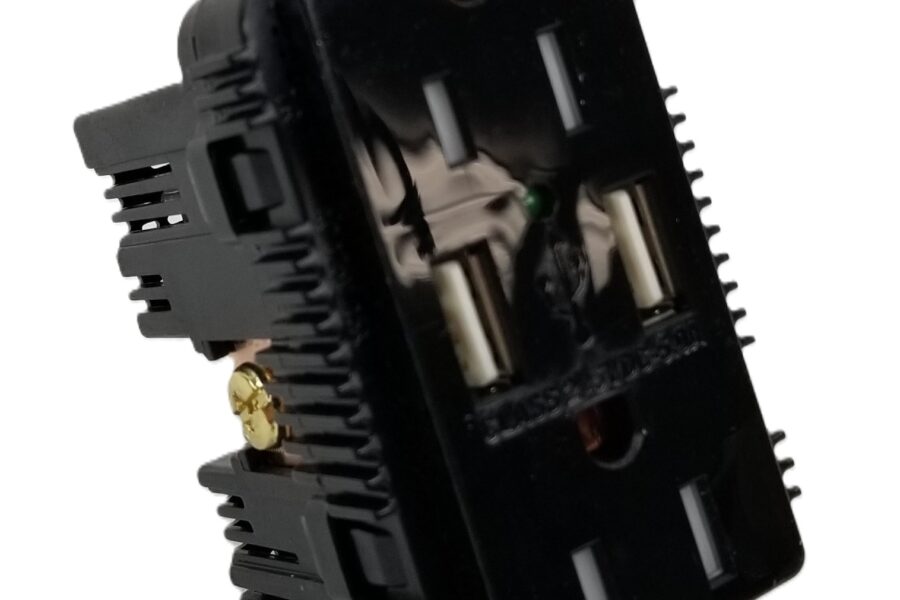 NEW Listing! FREE EXPEDITED PRIORITY MAIL Shipping! Hubbell Bryant USBB15A5BK USB Charger Duplex Receptacle Tamper Resistant Black