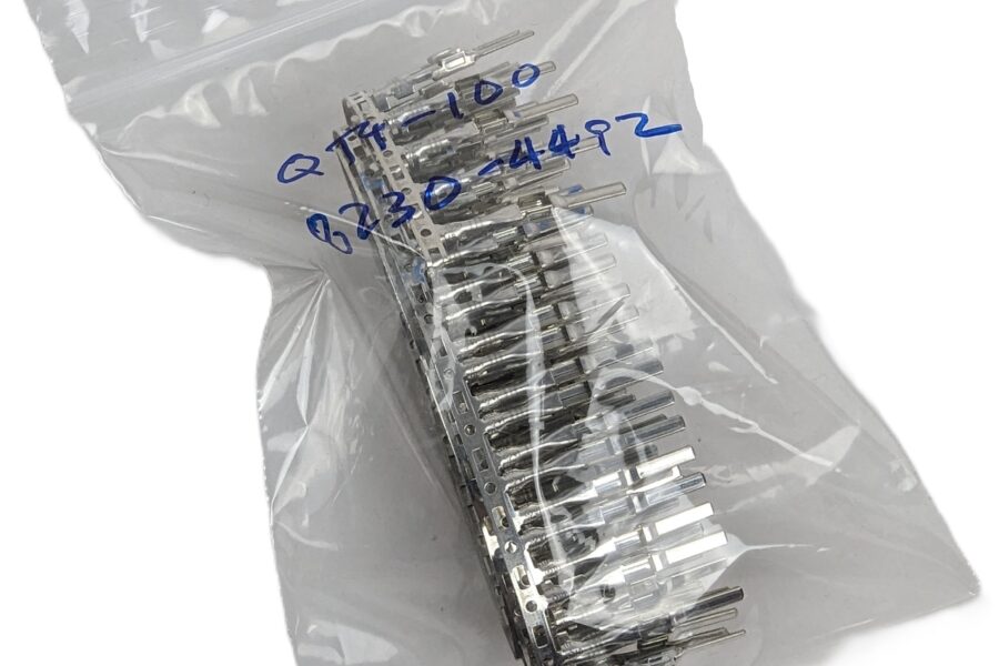 NEW Listing! FREE Shipping! 100 Sumitomo 8230-4492 Automotive Connector Male Pins 24-28AWG 0.3-0.5mm Crimp
