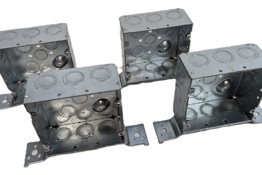 NEW Listing! FREE EXPEDITED PRIORITY MAIL Shipping! 4 Raco 254 Electrical Box 4-11/16″ Square FM Bracket w/1 1/2″ KO & 12 TKO’s NEW