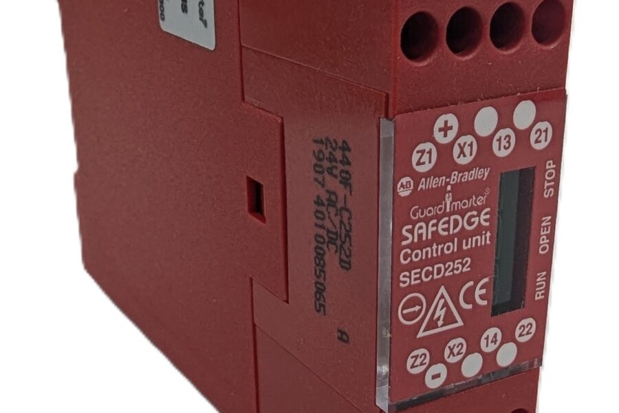 NEW Listing! FREE EXPEDITED PRIORITY MAIL Shipping! Allen-Bradley Safety Relay 440F-C252D Guardmaster Safedge Controller SECD252 NEW