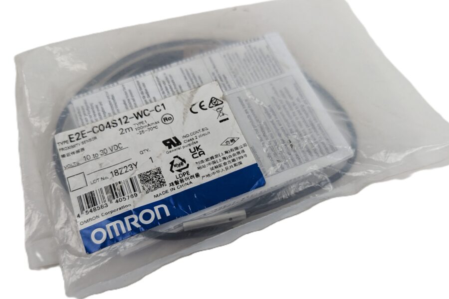 NEW Listing! FREE EXPEDITED PRIORITY MAIL Shipping! Omron E2E-C04S12-WC-C1 Inductive Proximity Sensor 4mm Dia. 1.2mm Distance NEW