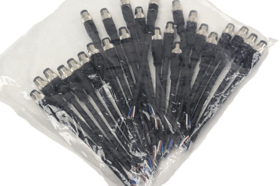 NEW Listing! FREE EXPEDITED PRIORITY MAIL Shipping! 25 M8 Cordset 4Pin Male Pins to Cut End 24AWG PVC 3.5″ 30Vac/Vdc 3A Black NEW