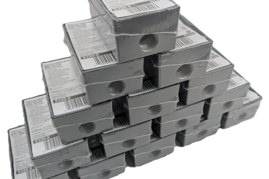 NEW Listing! FREE EXPEDITED PRIORITY MAIL Shipping! 15 Hubbel Bell 5320-0 1-Gang Weatherproof Outlet Box Gray Three 1/2″ Outlets NEW