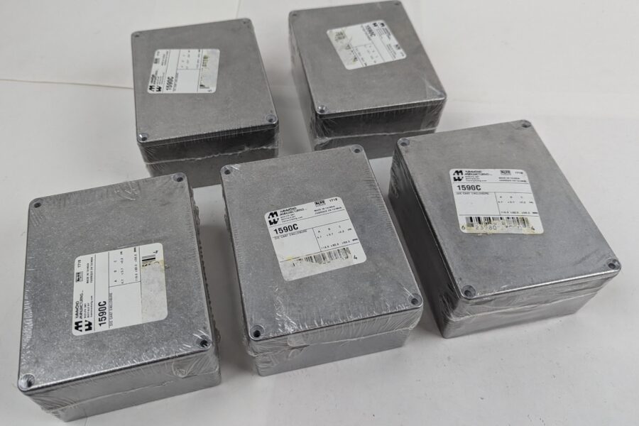 NEW Listing! FREE EXPEDITED PRIORITY MAIL Shipping! 5 Hammond 1590C Aluminum Diecast Enclosure IP54 4.7″x3.7″x2.22″ with Screws NEW