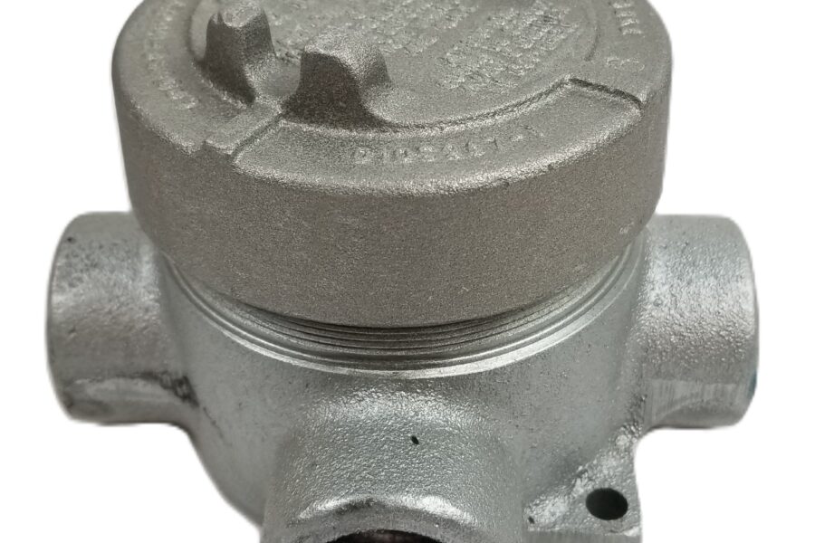 NEW Listing! FREE EXPEDITED PRIORITY MAIL Shipping! EATON Crouse-Hinds EAJX36 Condulet Conduit Outlet Box forHazardous Locations NEW