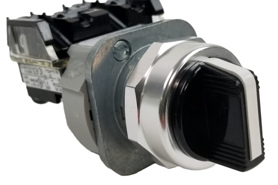 NEW Listing! FREE EXPEDITED PRIORITY MAIL Shipping! Allen-Bradley 800TC-J2A 3-Positiion Non-Illuminated Selector Switch 30mm NEW