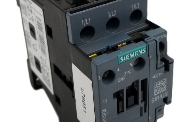 NEW Listing! FREE EXPEDITED PRIORITY MAIL Shipping! Siemens Contactor 3RT2026-1AK60 3PST-NO Chassis/DIN Rail 120Vac Coil 690VAC 25A