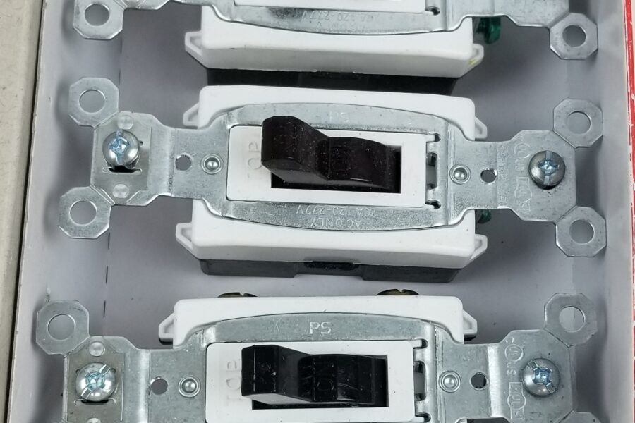 NEW Listing! FREE EXPEDITED PRIORITY MAIL Shipping! 10 P&S CSB20AC1 Toggle Switch 20A 120V-277V Brown 1Pole Back & Side Wire NEW