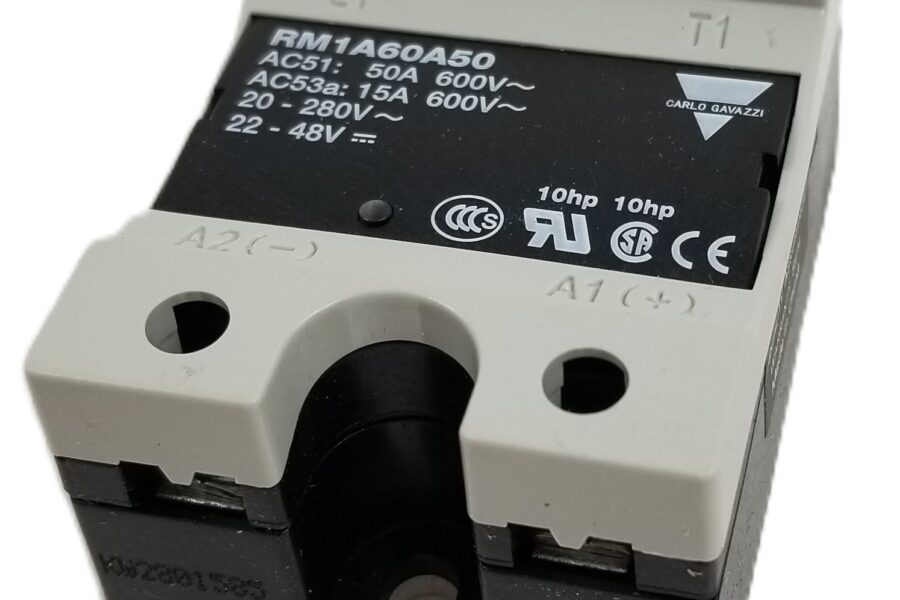 NEW LISTING! FREE EXPEDITED PRIORITY MAIL SHIPPING! CARLO GAVAZZI RM1A60A50 Solid State Relay 600Vac 50A IN:20-280AC SPST-NO NEW