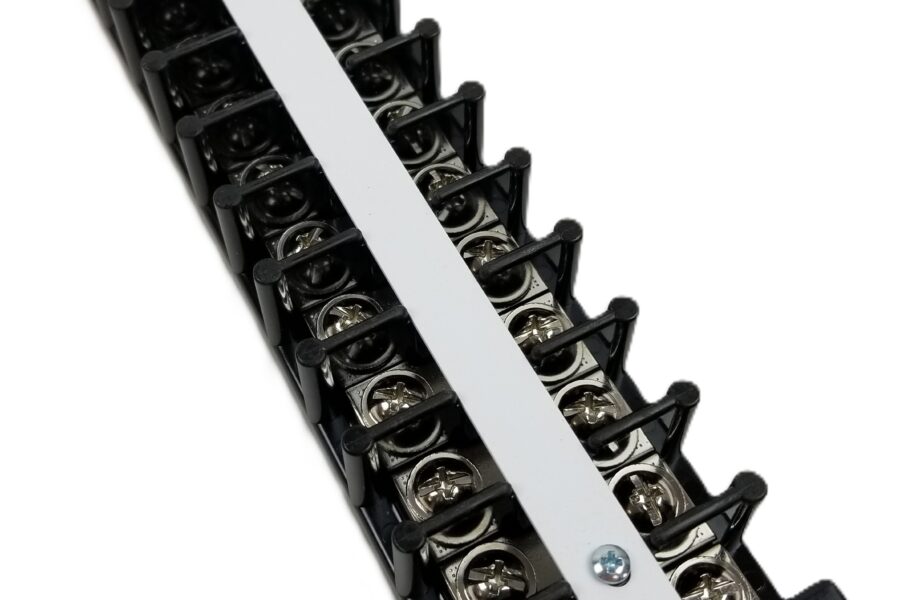 NEW LISTING! FREE EXPEDITED PRIORITY MAIL SHIPPING! Marathon 1512STD Terminal Block Barrier Strip 12 Position 2 Row 30A 600 Vac NEW