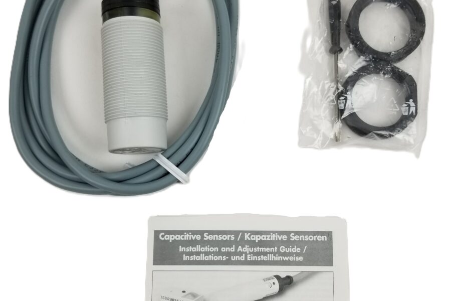 NEW LISTING! FREE EXPEDITED PRIORITY MAIL SHIPPING! Carlo Gavazzi EC3025TBAPL Capacitive Proximity Switch TRIPLESHIELD 25mm NEW